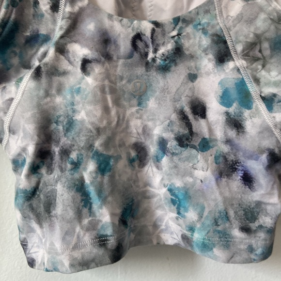 Lululemon bra - Picture 3 of 4